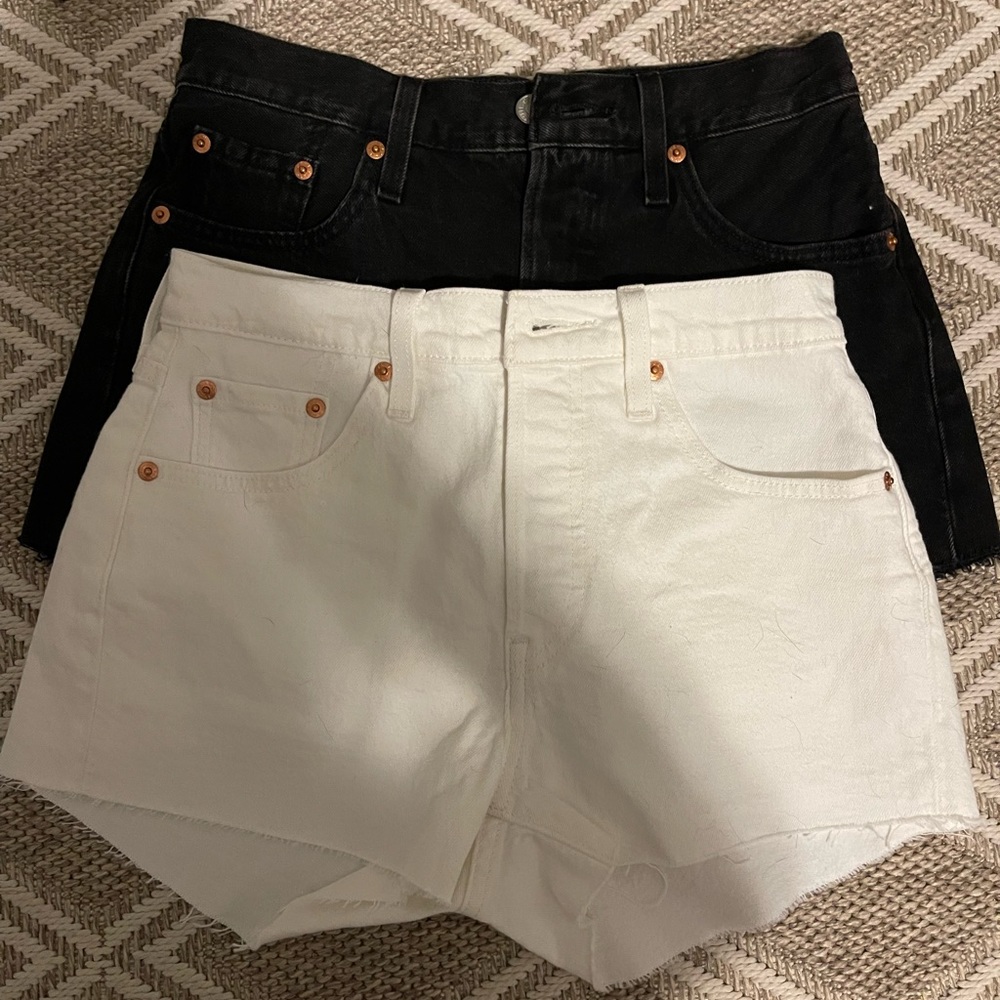 Set of two Levi’s Jean Shorts